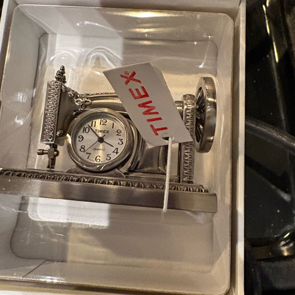 Timex Silver Miniature Sewing Machine Clock - Picture 7 of 9